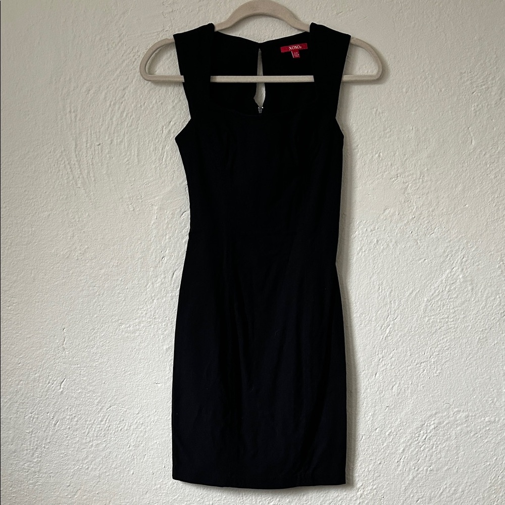 Xoxo Black Sleeveless Sheath Dress